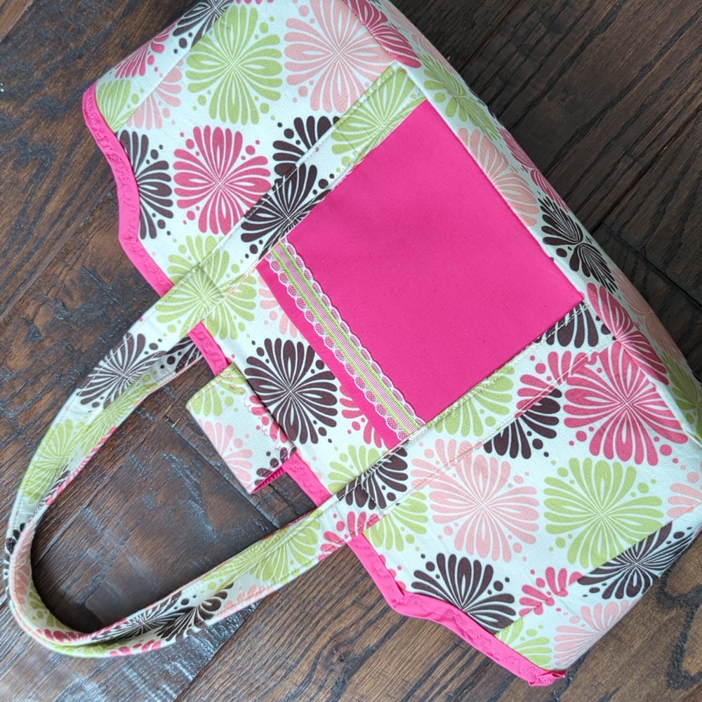 Handmade Pink & Green 18" American Girl Doll Sized Tote Purse Bag Holder - Picture 4 of 11
